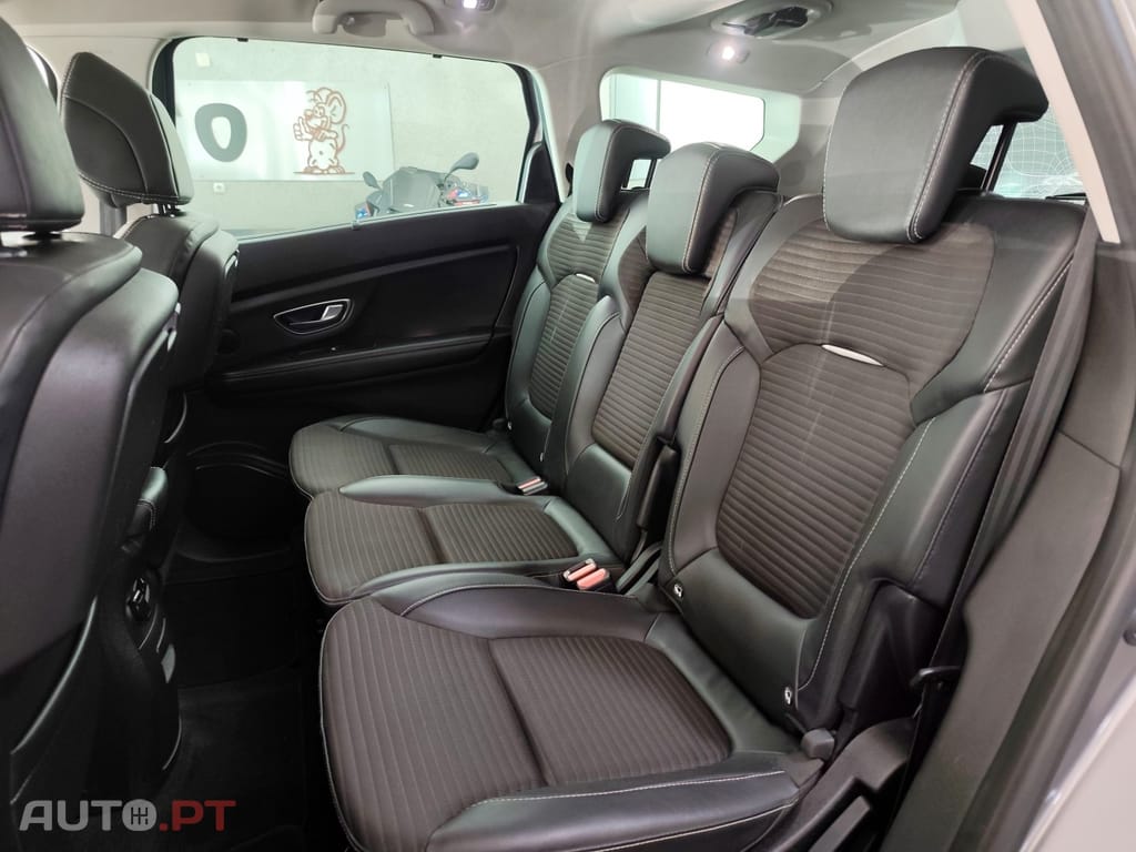 Renault Grand Scénic 1.7 Blue dCi Bose Edition EDC
