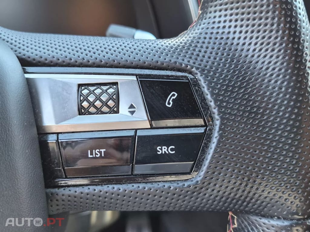 DS DS7 Crossback E-Tense Performance Line EAT8
