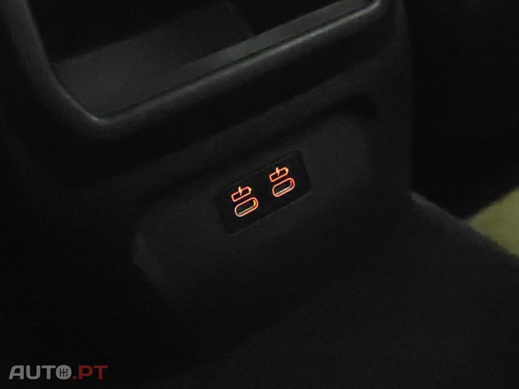 BMW 216 d Line Sport — fotografia 26