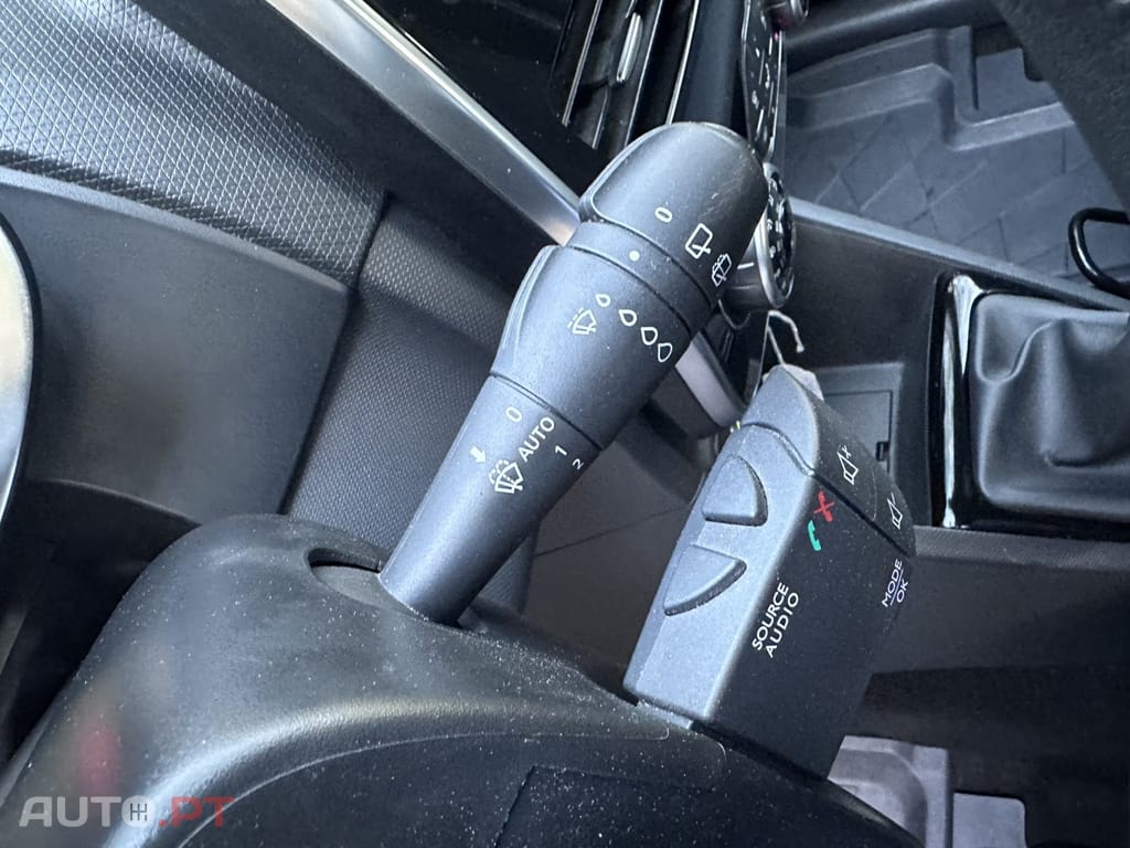 Renault Clio (Energy) TCe 75 Start & Stop LIMITED
