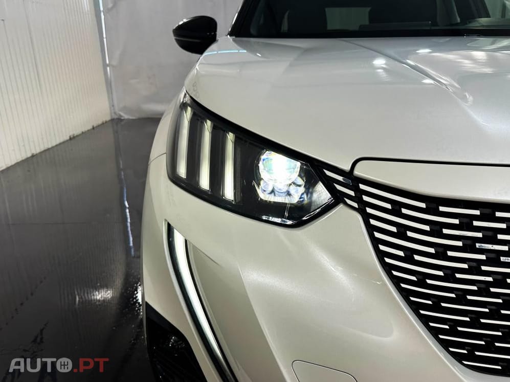 Peugeot E-2008 50 kWh GT Pack