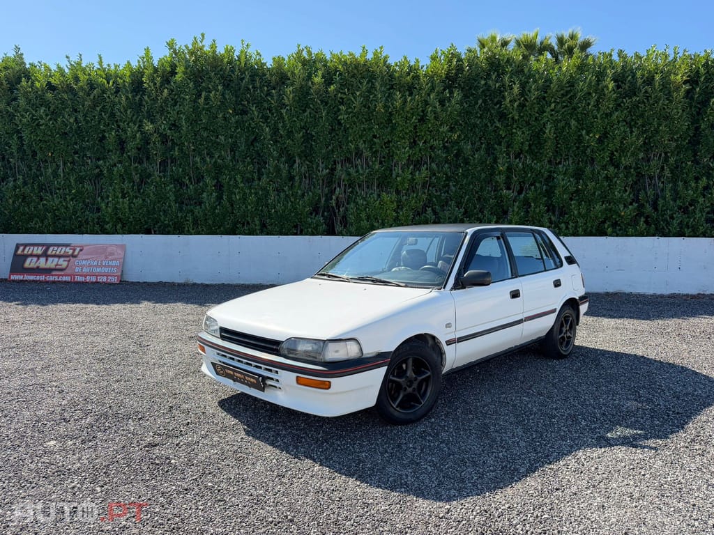 Toyota Corolla 1.3 Gold Line