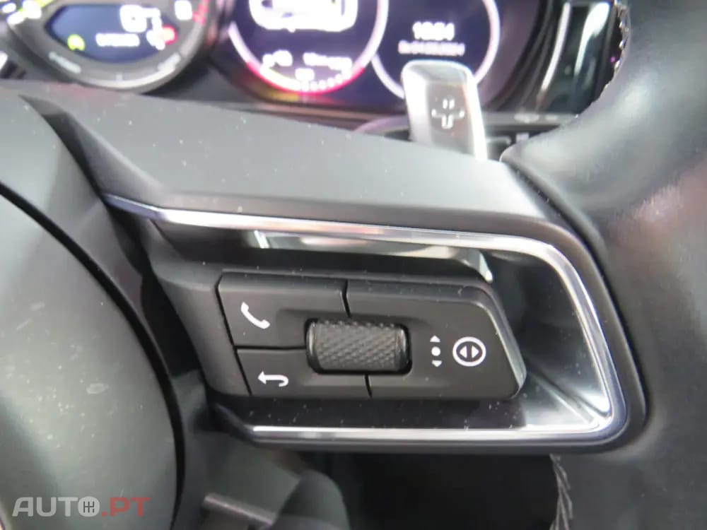 Porsche Panamera 4 E-Hybrid