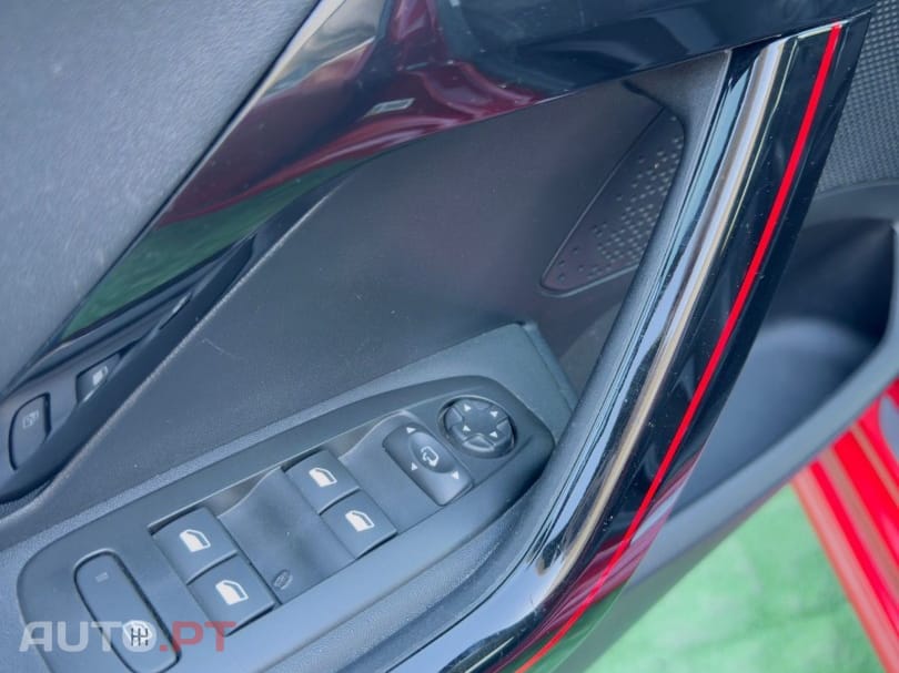 Peugeot 208 1.2 PureTech GT Line