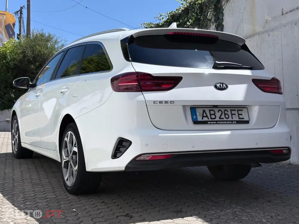 Kia Ceed SW 1.4 T-GDI Drive+SRF 7DCT