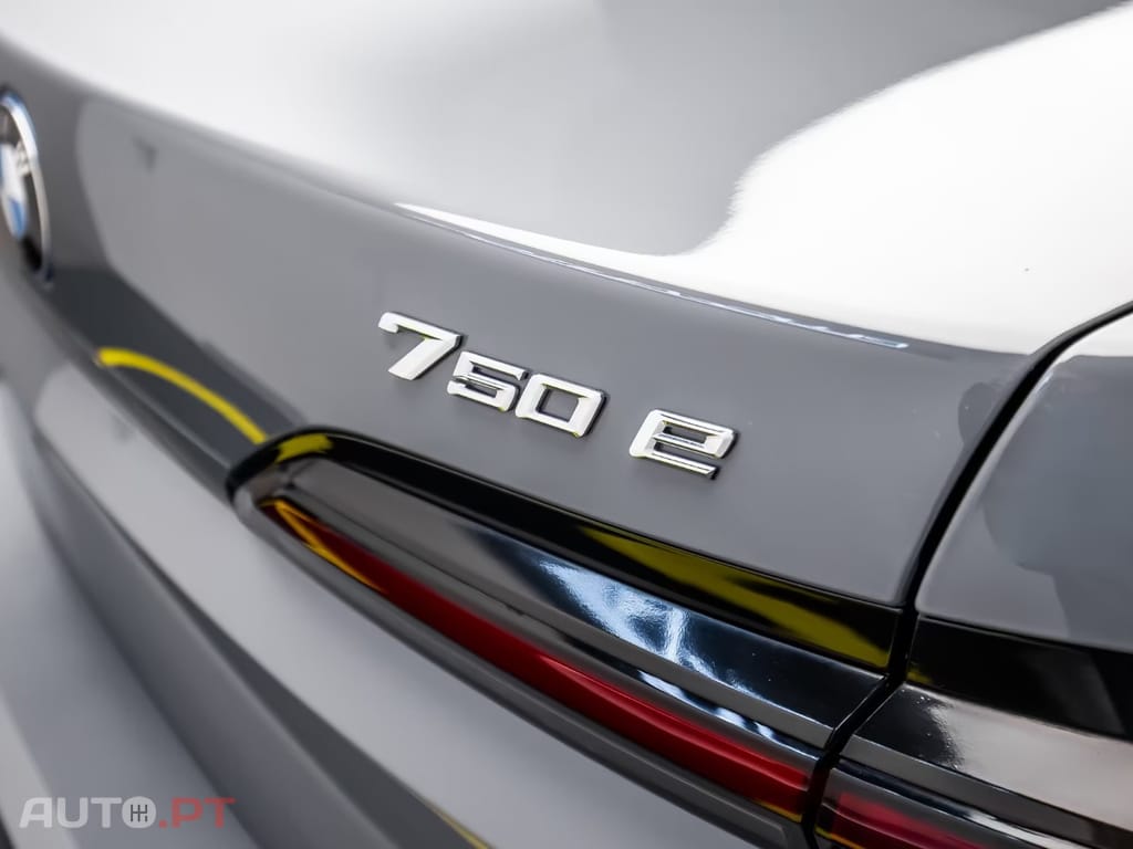 BMW 750 e xDrive M Sport
