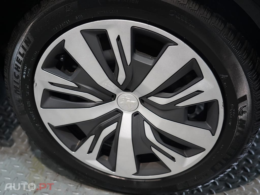 Peugeot E-208 50 kWh Active Pack