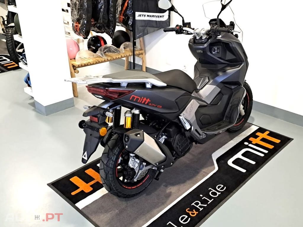 Mitt 125 ADV