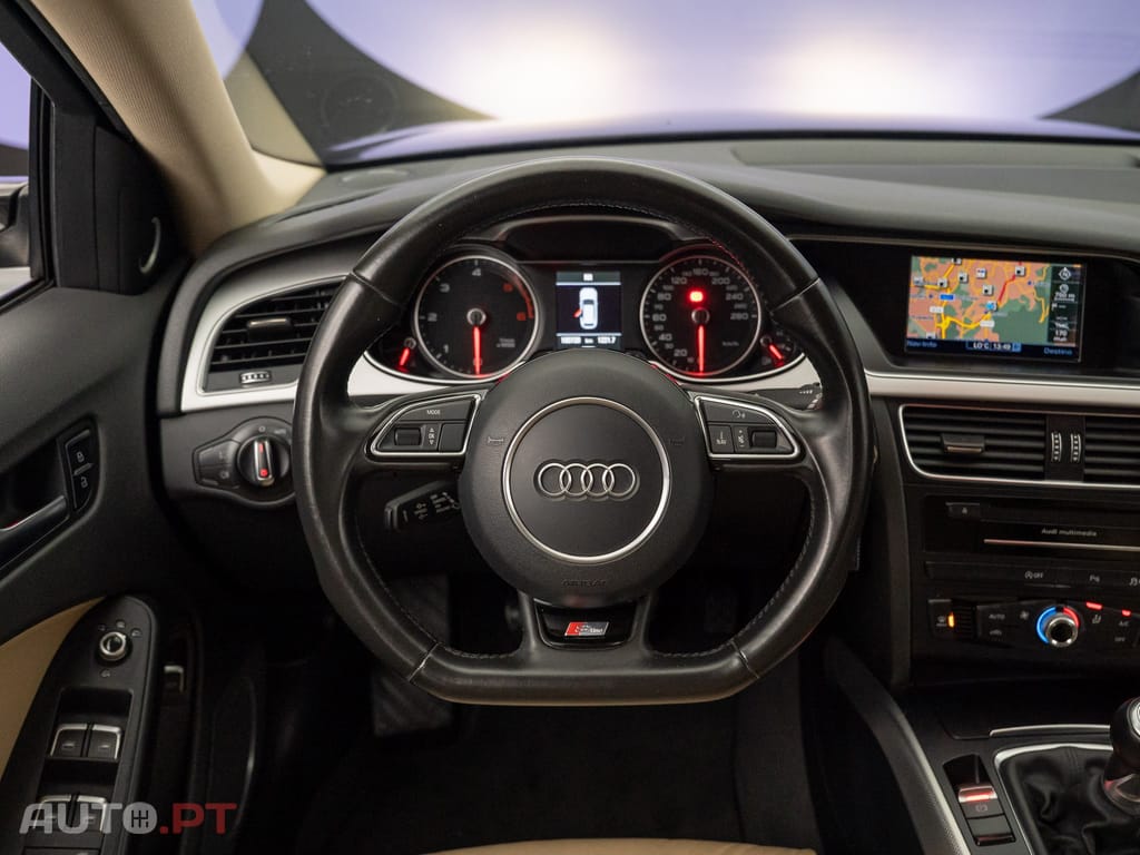 Audi A4 Avant 2.0 TDi S-line