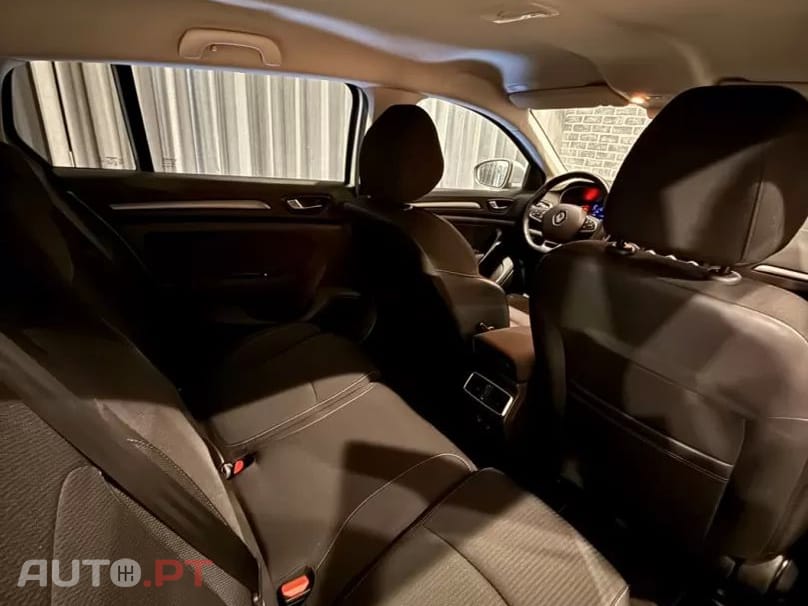 Renault Mégane Sport Tourer BLUE dCi 115 EDC INTENS