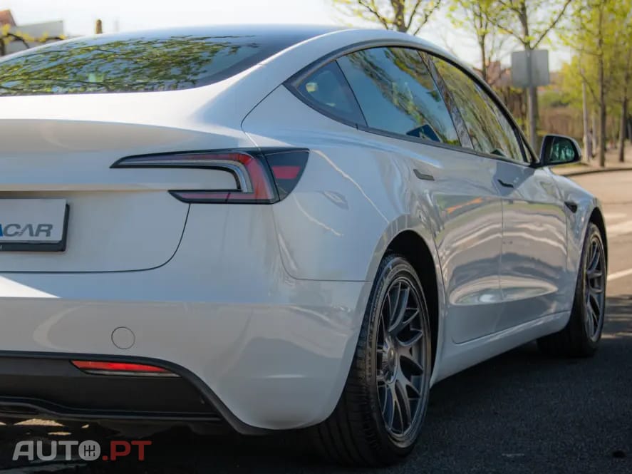 Tesla Model 3 Tração Traseira Premium