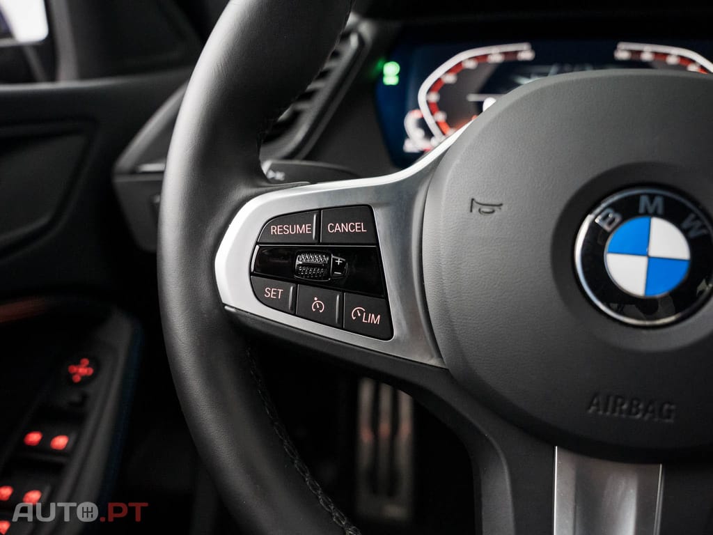 BMW 116 d Pack Desportivo M Auto