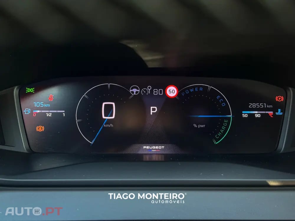 Peugeot 2008 1.2 Hybrid Allure e-DCS6
