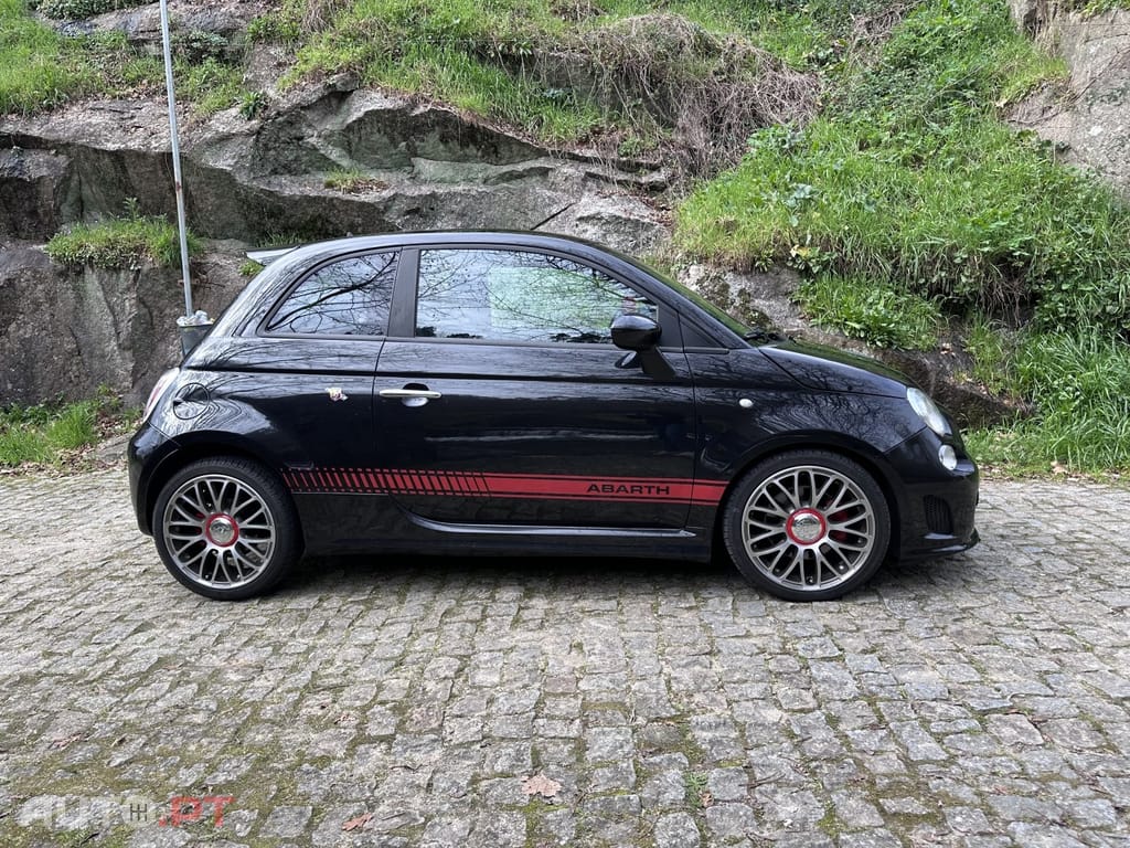 Abarth 500 1.4 T-Jet Competizione