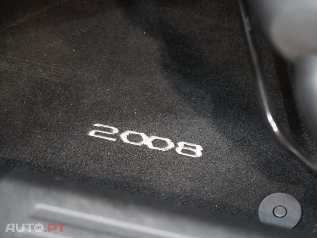 Peugeot 2008 1.2 PureTech Allure