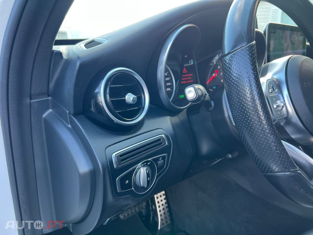Mercedes-Benz C 200 AMG LINE