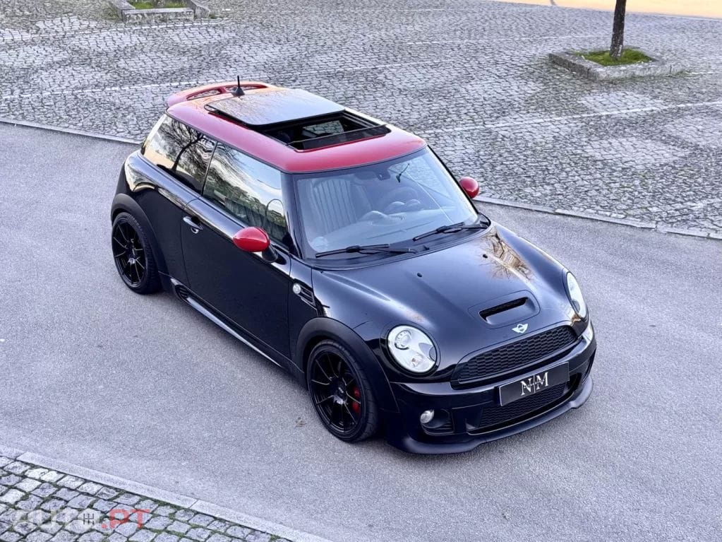 MINI John Cooper Works .