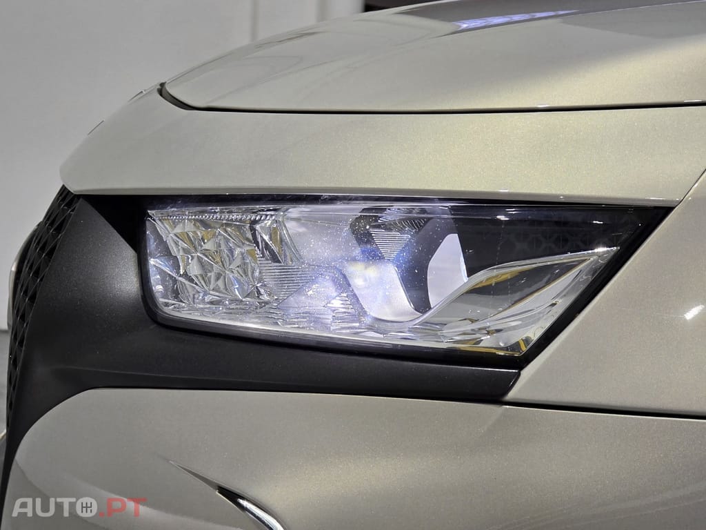 DS DS7 Crossback E-Tense Performance Line EAT8