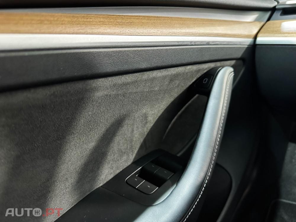 Tesla Model 3 Long Range AWD Dual Motor