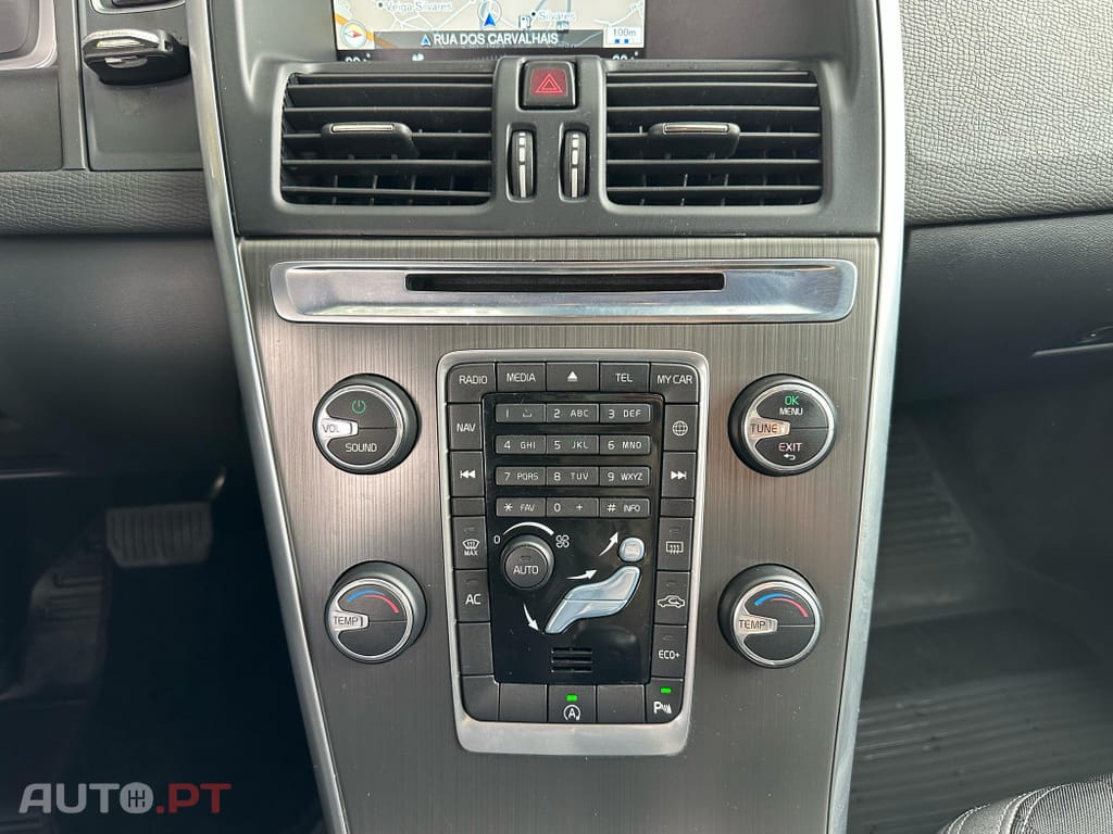 Volvo XC60 2.0 D4 Momentum Geartronic