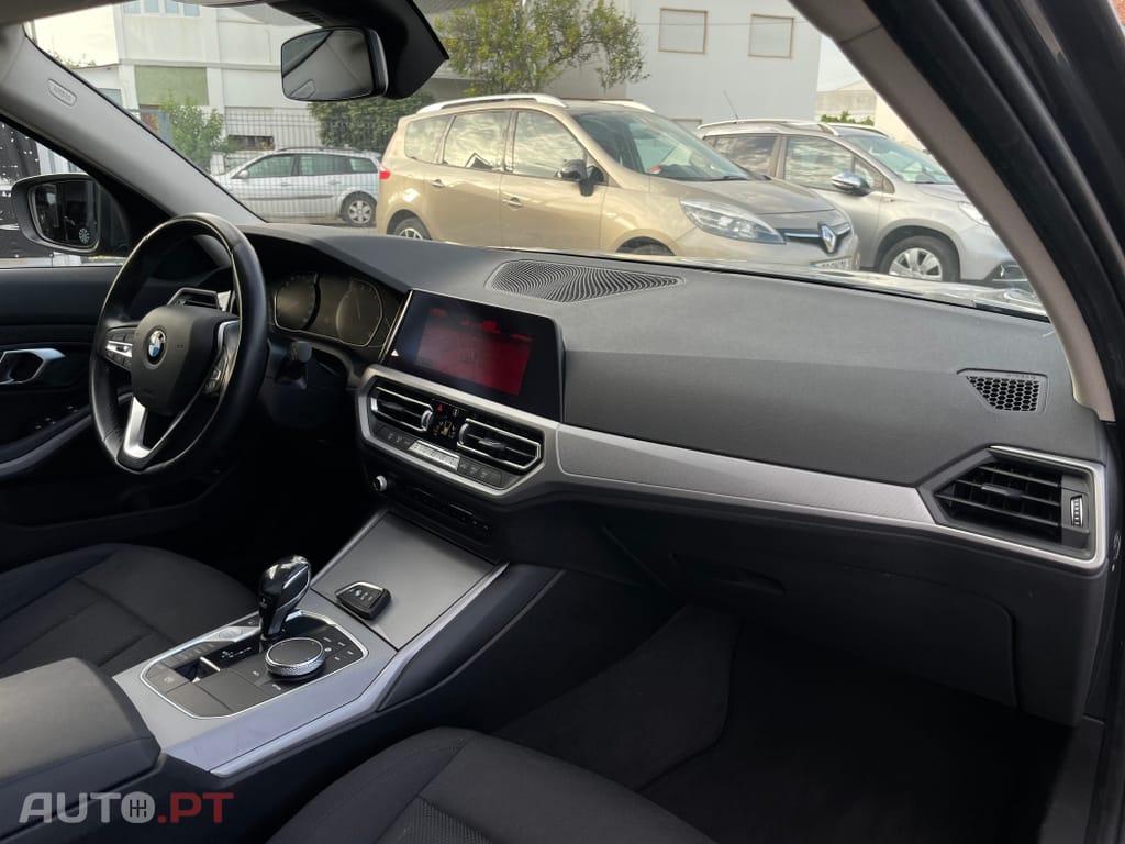 BMW 330 e Touring Corporate Edition Auto