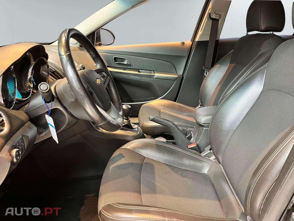 Chevrolet Cruze 1.7 Diesel LTZ