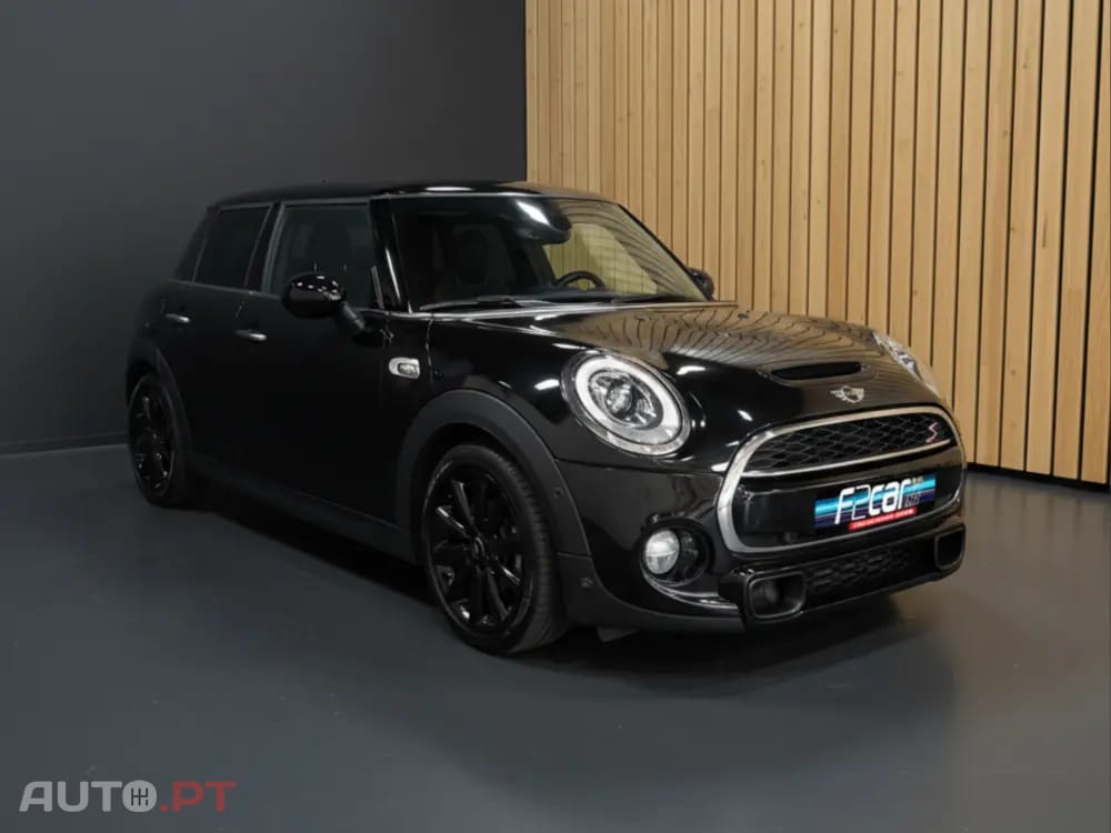 MINI Cooper Cooper SD Auto