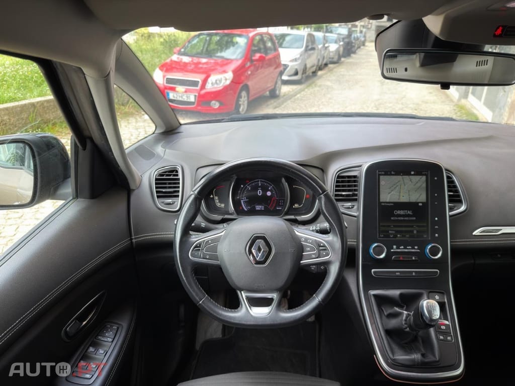 Renault Grand Scénic 1.5 dCi Intens Hybrid Assist SS