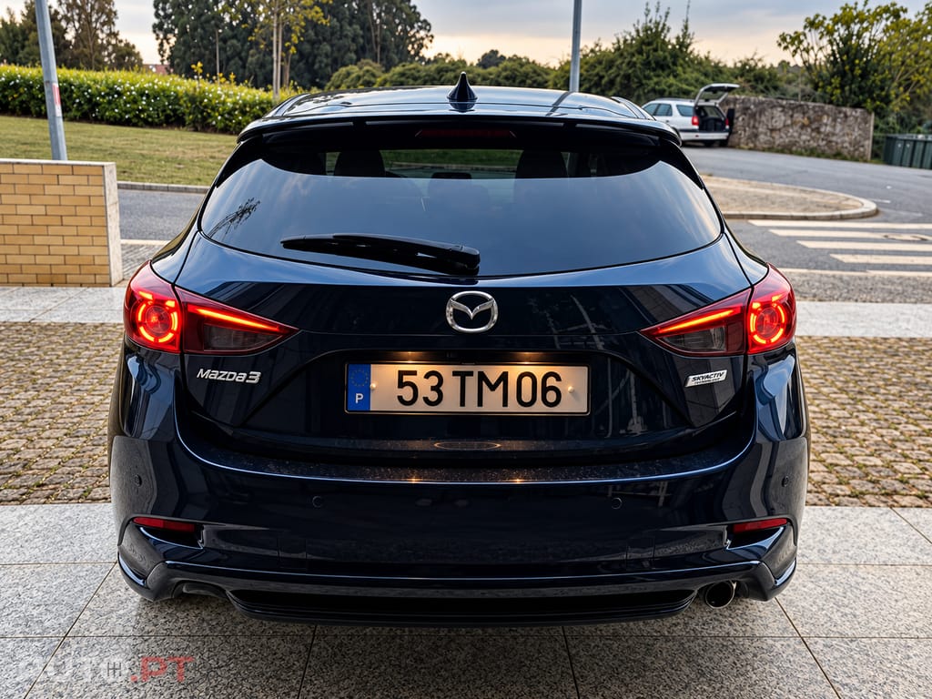 Mazda 3 1.5 D Excellence — Pack Leather + Technology