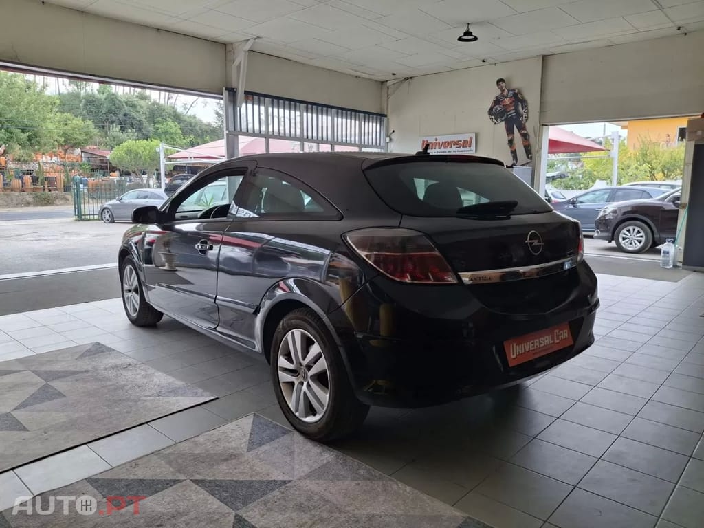 Opel Astra GTC 1.3 CDTi