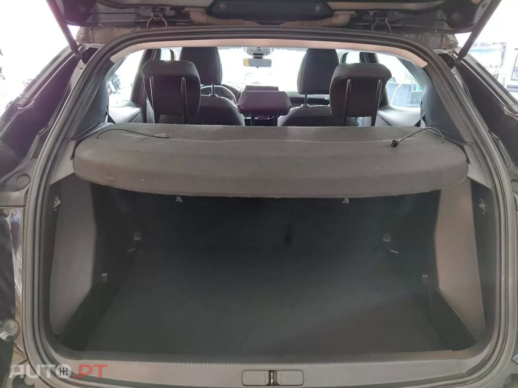 Peugeot 2008 1.2 PureTech Allure