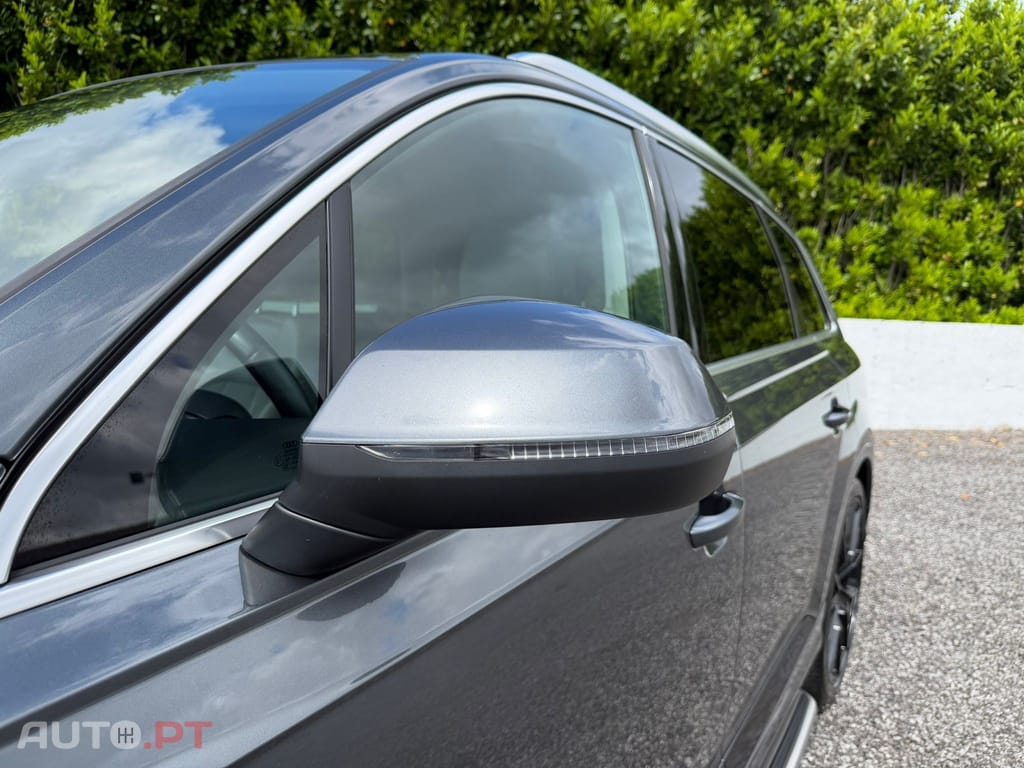 Audi Q7 3.0 TDI quattro tiptronic 7L