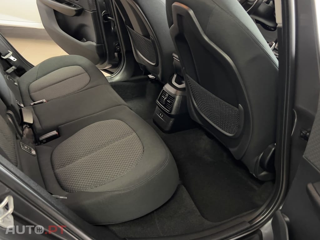 BMW 216 d Aut. Luxury Line