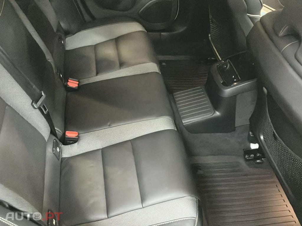 Volvo S60 2.0 T8 PHEV R-Design AWD