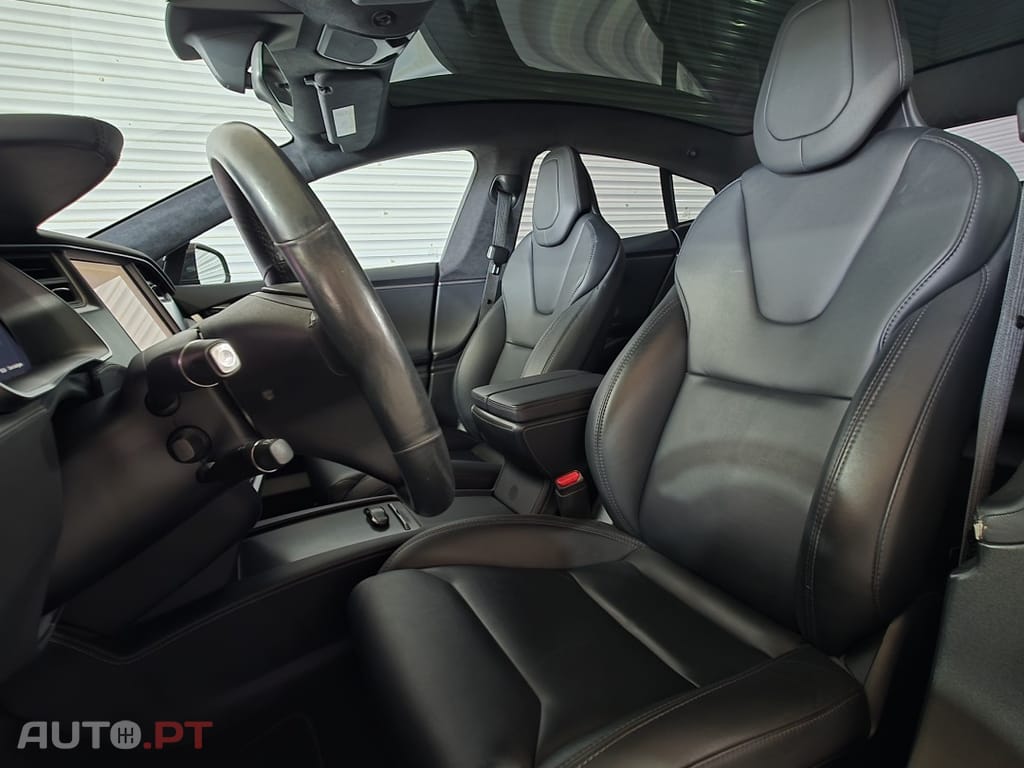 Tesla Model S 100 kWh Long Range Plus AWD
