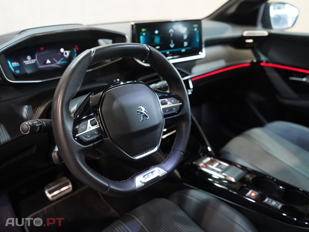 Peugeot E-208 50 kWh GT