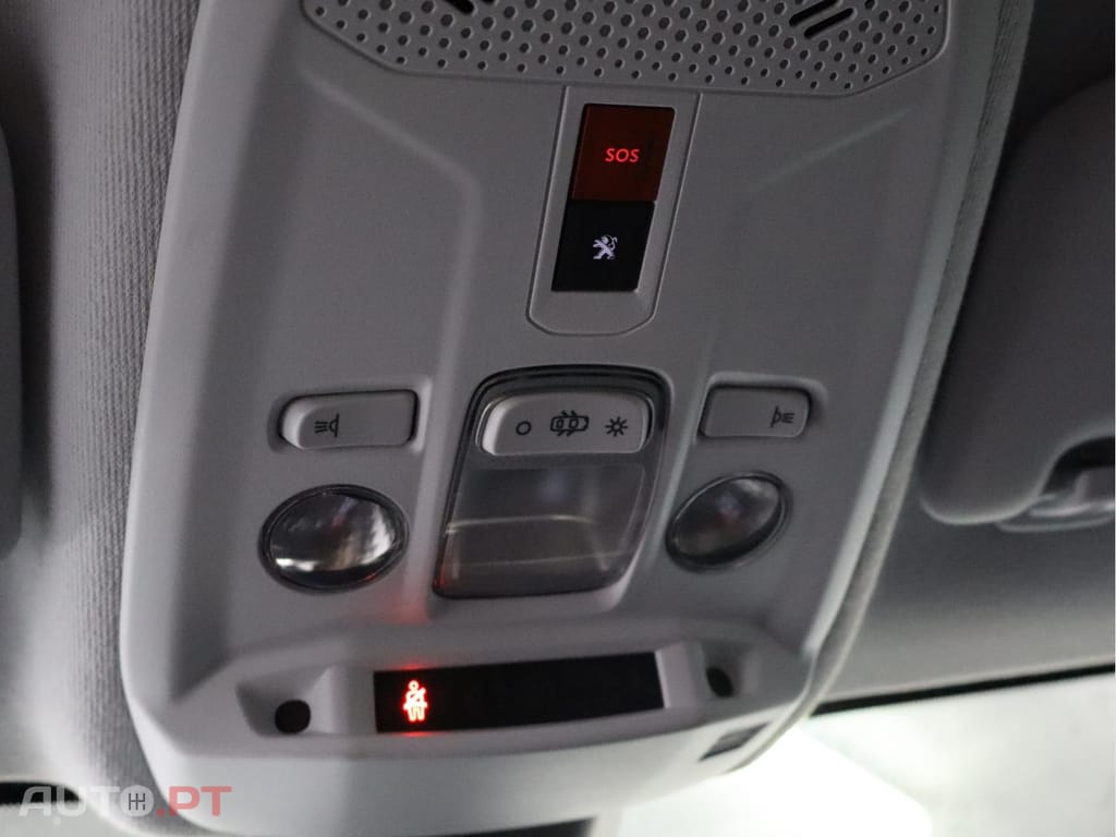 Peugeot 208 Allure Versão Eléctrica