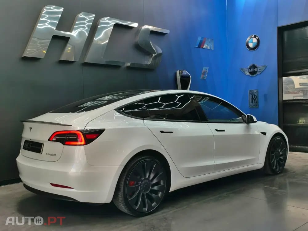 Tesla Model 3 Performance Tração Integral