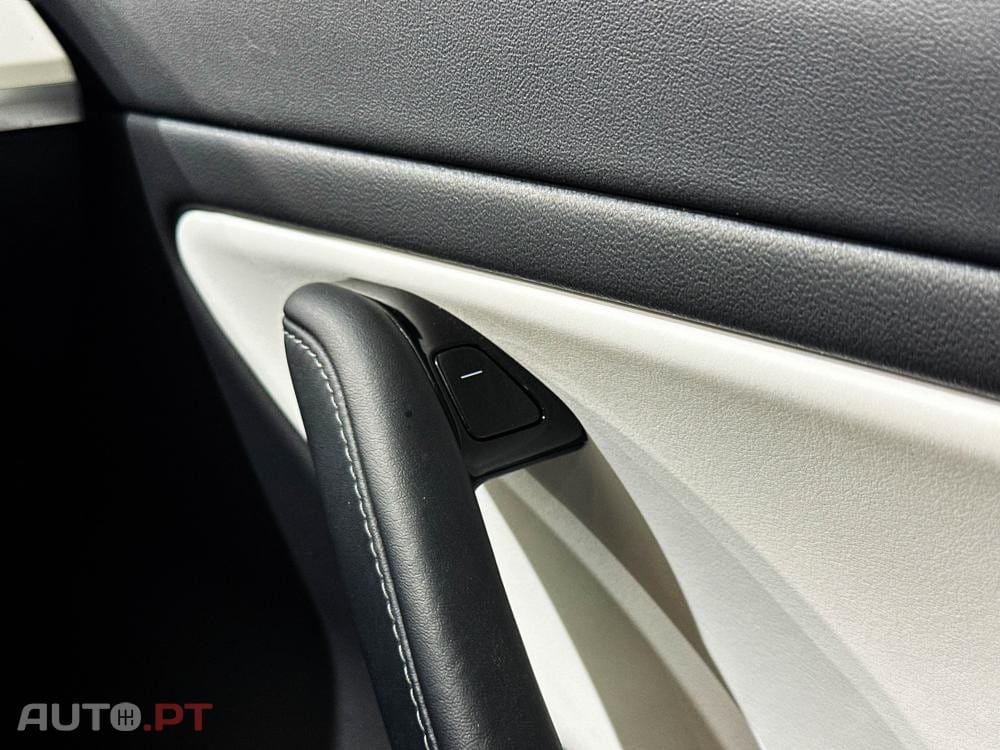 Tesla Model 3 Long-Range Dual Motor AWD