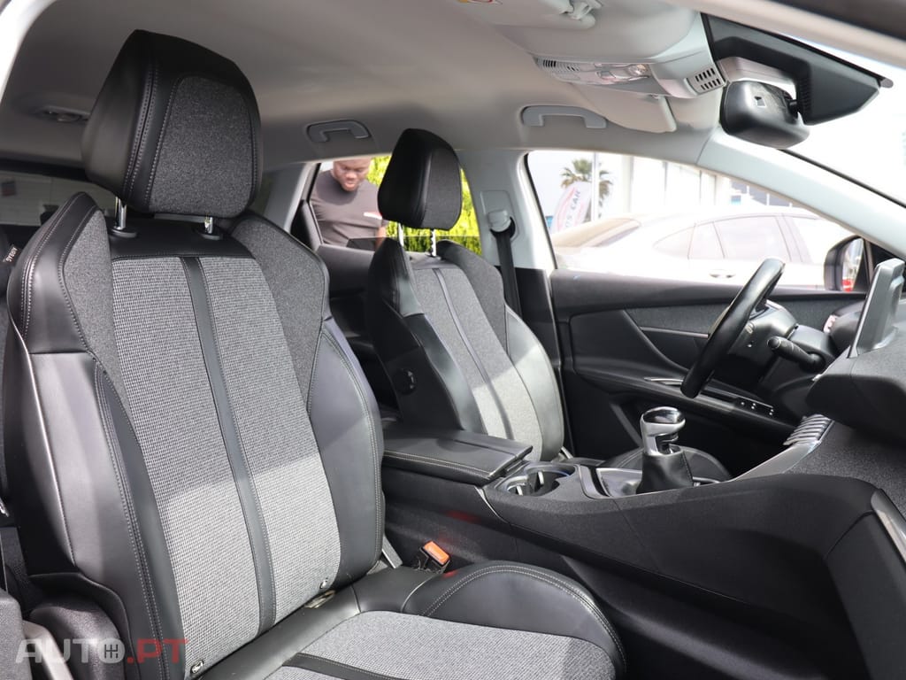 Peugeot 3008 1.6 BlueHDi Allure