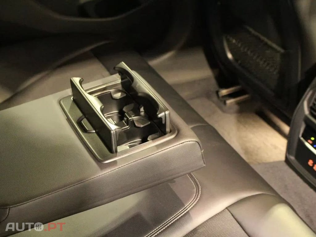 BMW 320 e Line Sport Auto