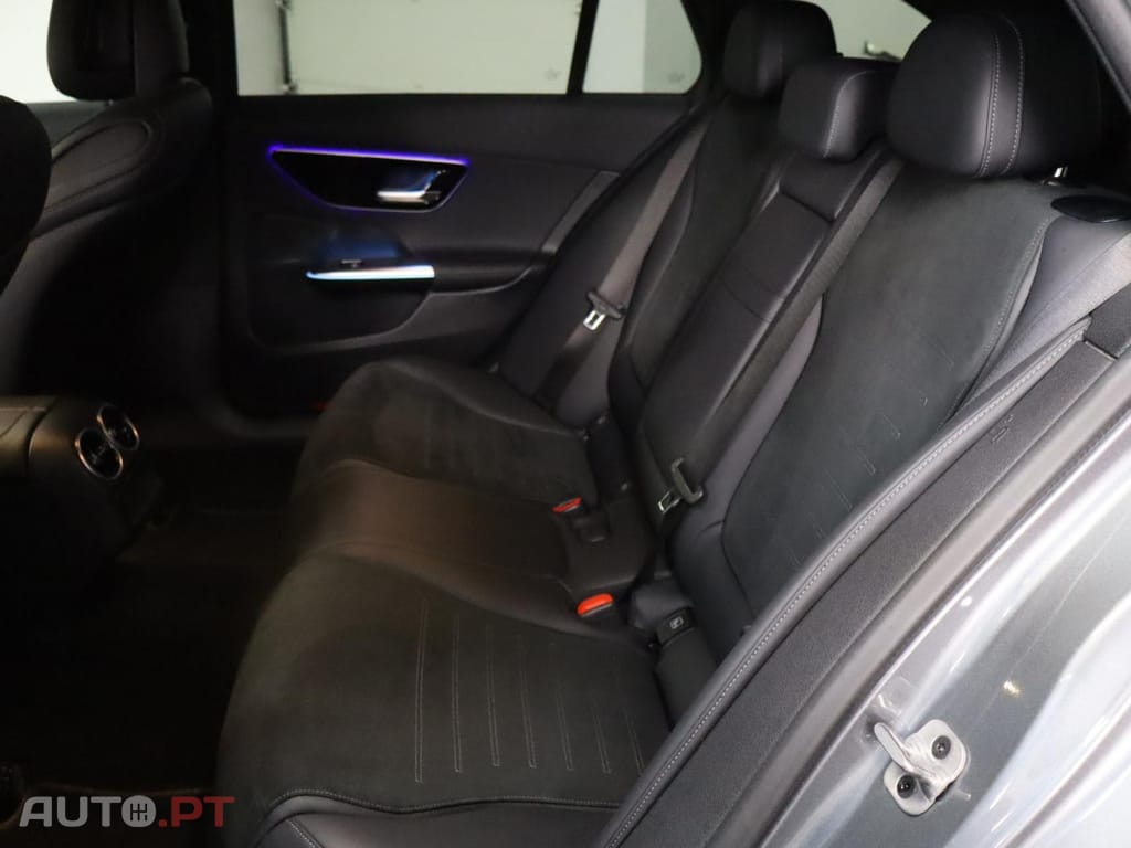 Mercedes-Benz C 300 e AMG Line