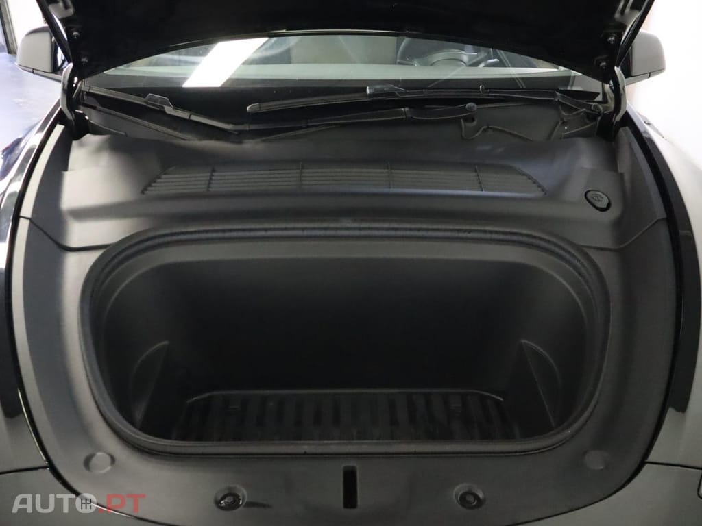 Tesla Model Y Tração Traseira