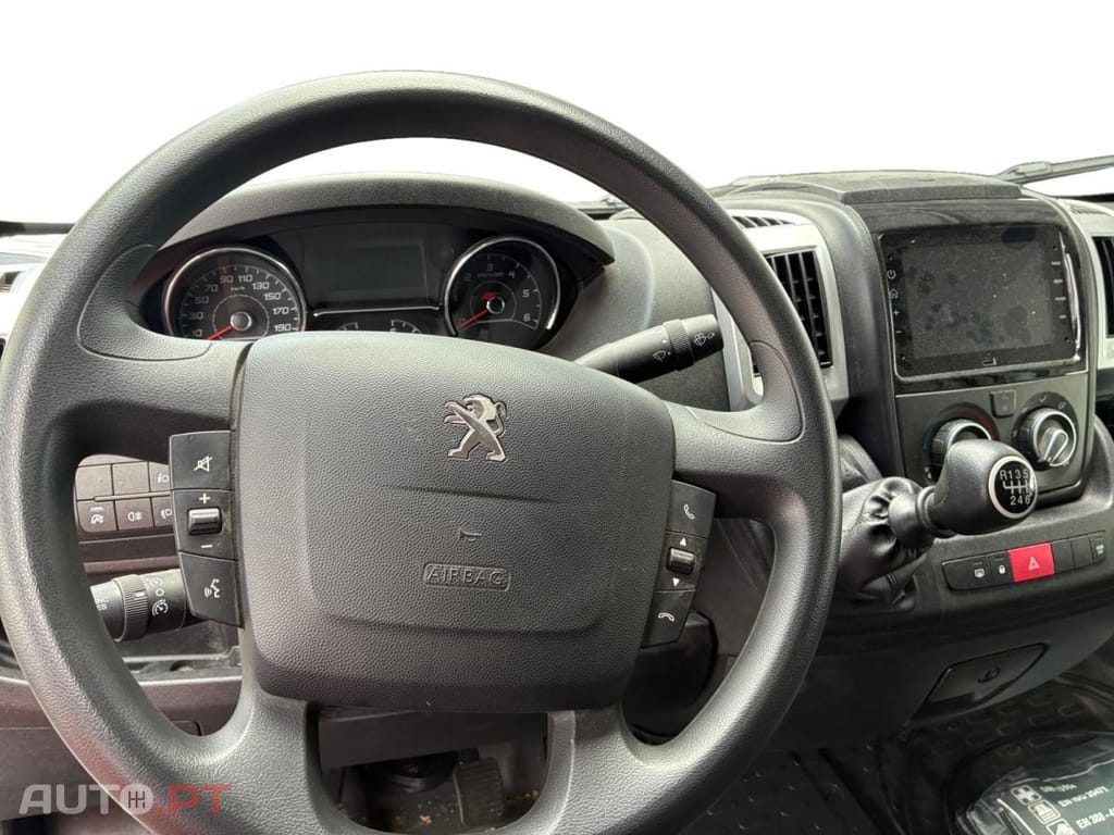 Peugeot Boxer 2.2 BlueHDi L2H2