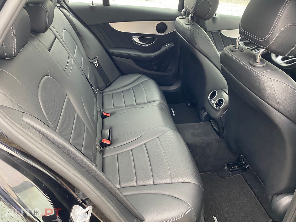 Mercedes-Benz C 220 d AMG Line
