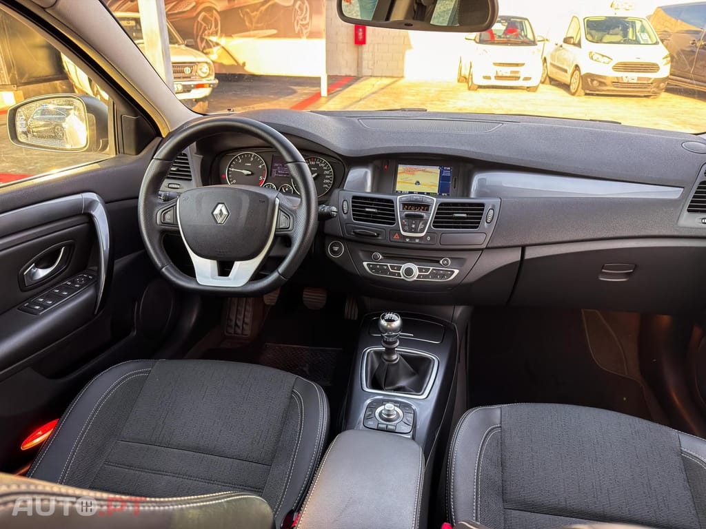 Renault Laguna Break 2.0 DCI 150 CV BLACK EDITION