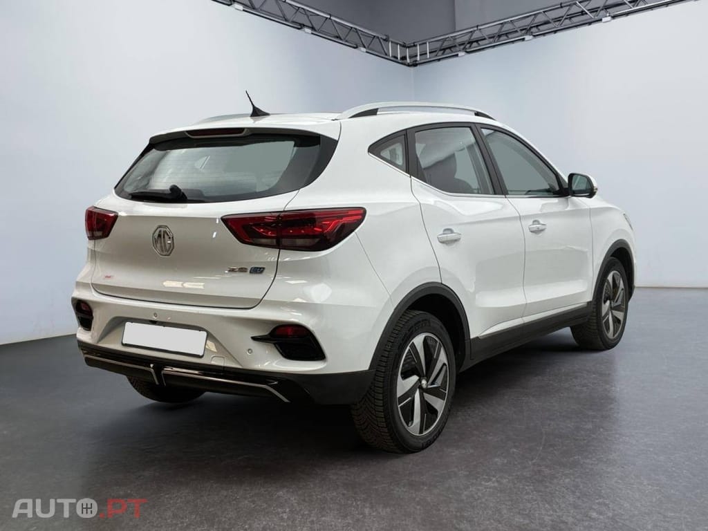 MG ZS 72.6 kWh Luxury