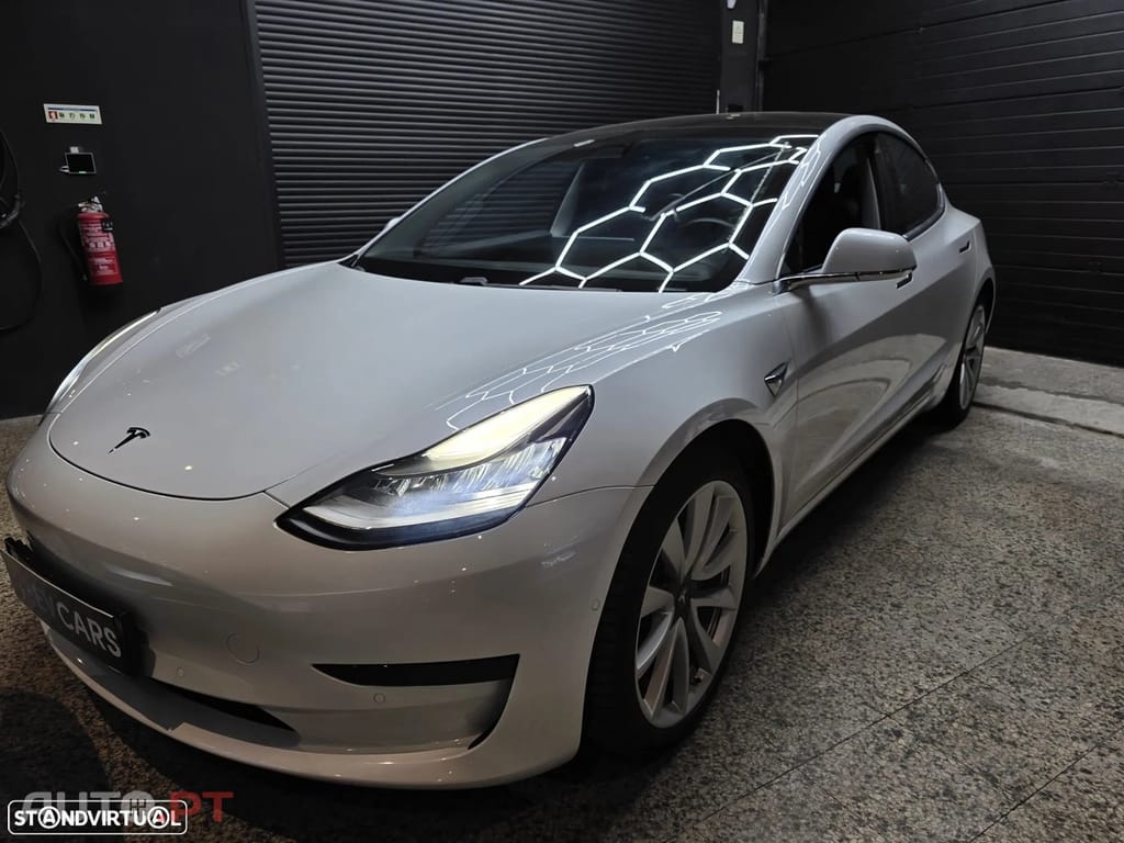Tesla Model 3 Standard Range Plus RWD