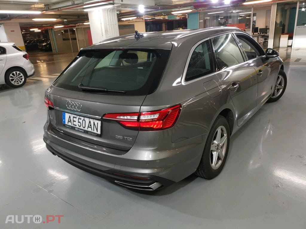 Audi A4 Avant 35 TDI S tronic