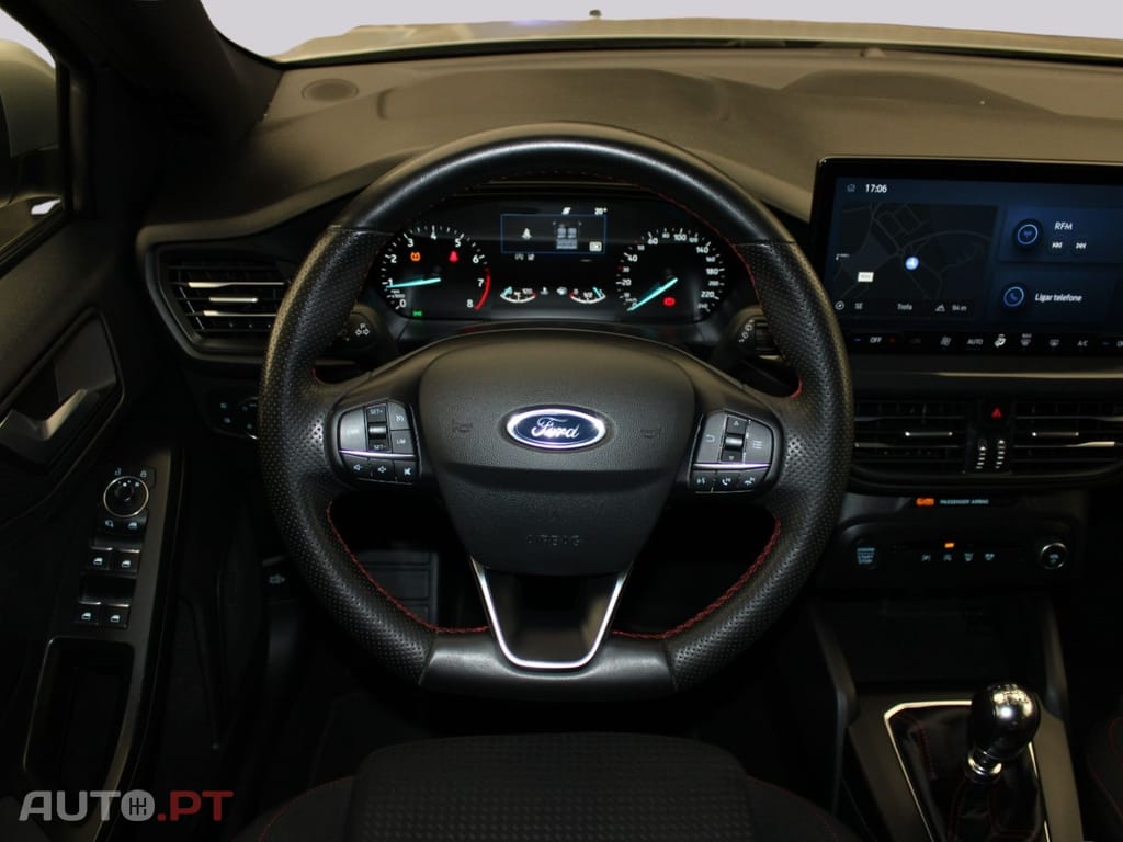 Ford Focus 1.0 ECOBOOST MHEV ST-LINE